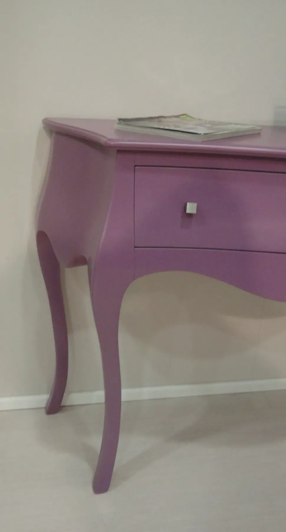 Consolle in laccato opaco modello Mafalda