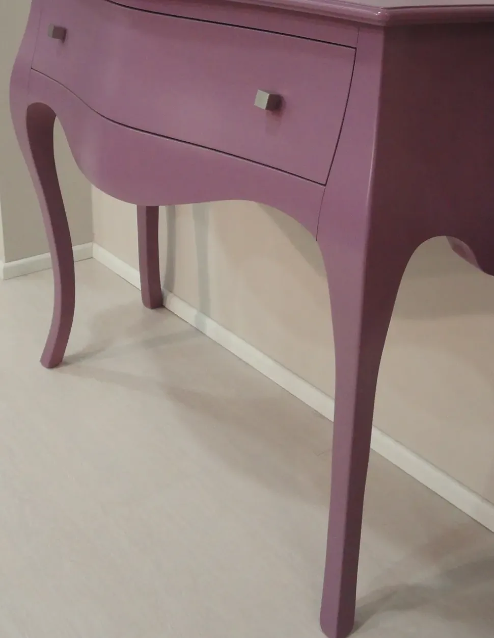 Consolle in laccato opaco modello Mafalda