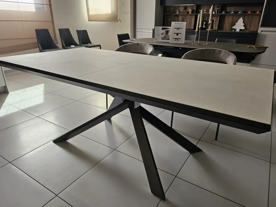 Contatta il venditore per scoprire il prezzo del tavolo Tavolo ceramica luce Ozzio