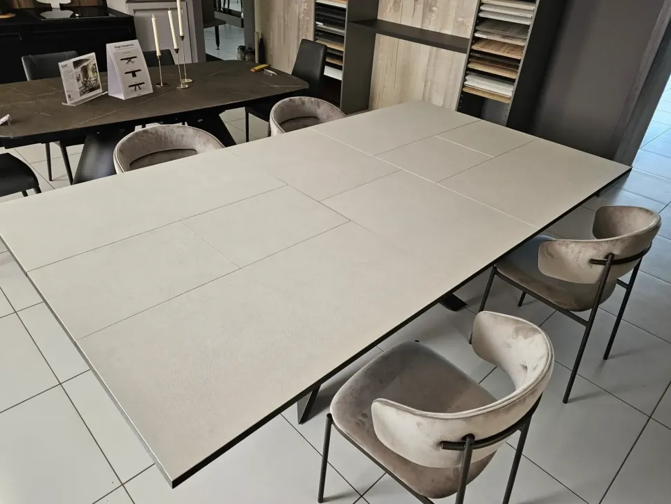 Contatta il venditore per scoprire il prezzo del tavolo Tavolo ceramica luce Ozzio