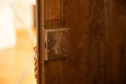 Credenza in noce con un ribasso esclusivo