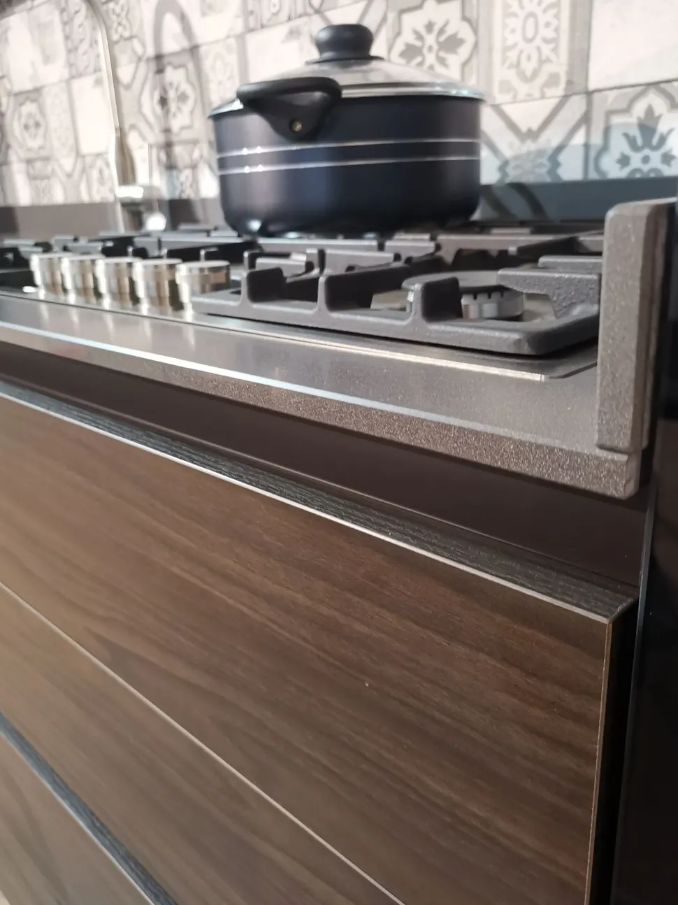 Cucina a PREZZI OUTLET in laminato materico Ar-tre -61%