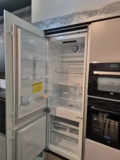 Cucina a PREZZI OUTLET in laccata opaco Mobilturi -60%