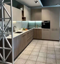 Cucina a PREZZI OUTLET in laminato opaco Stosa -20%