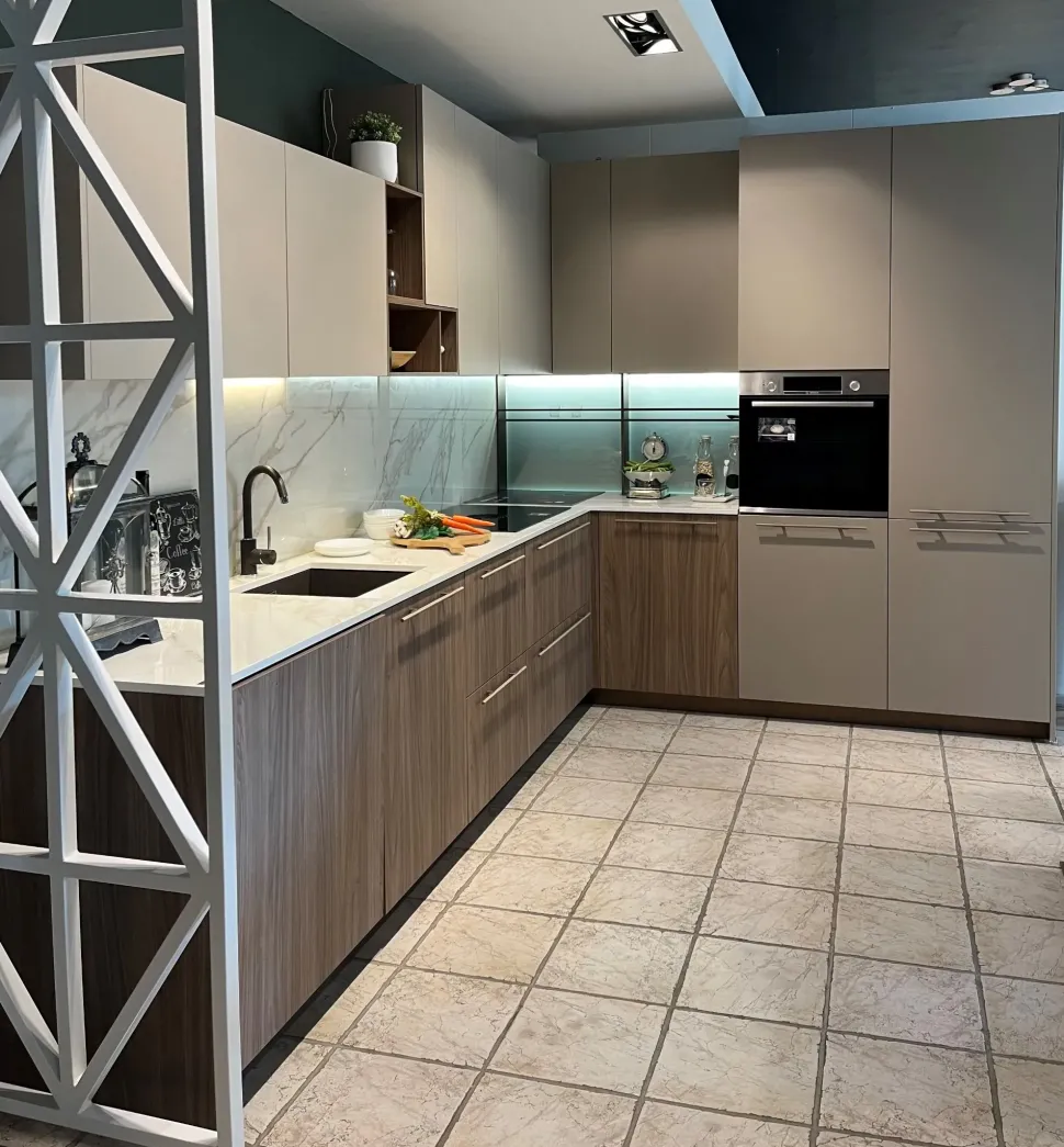 Cucina a PREZZI OUTLET in laminato opaco Stosa -20%