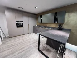 Cucina a PREZZI OUTLET in laminato materico Scavolini -51%