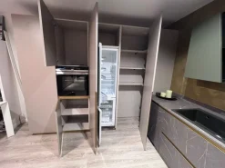 Cucina a PREZZI OUTLET in laminato materico Scavolini -51%