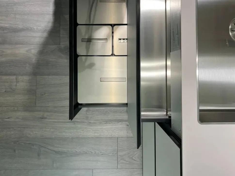 Cucina a PREZZI OUTLET in hpl Valcucine -40%