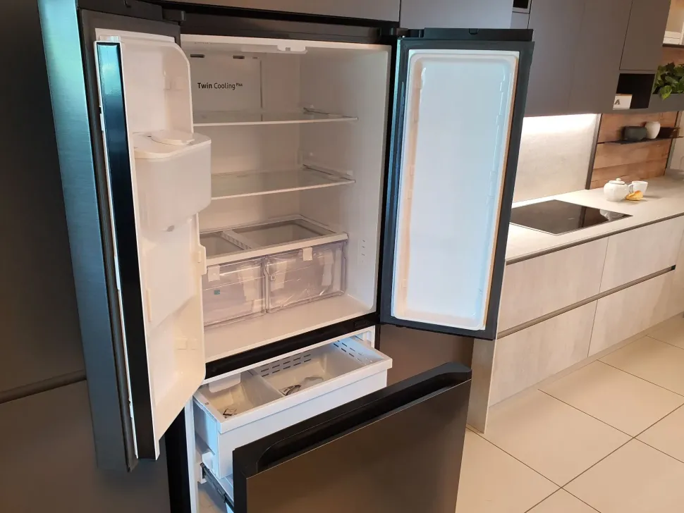 Cucina a PREZZI OUTLET in laccata opaco Arredo3 -43%