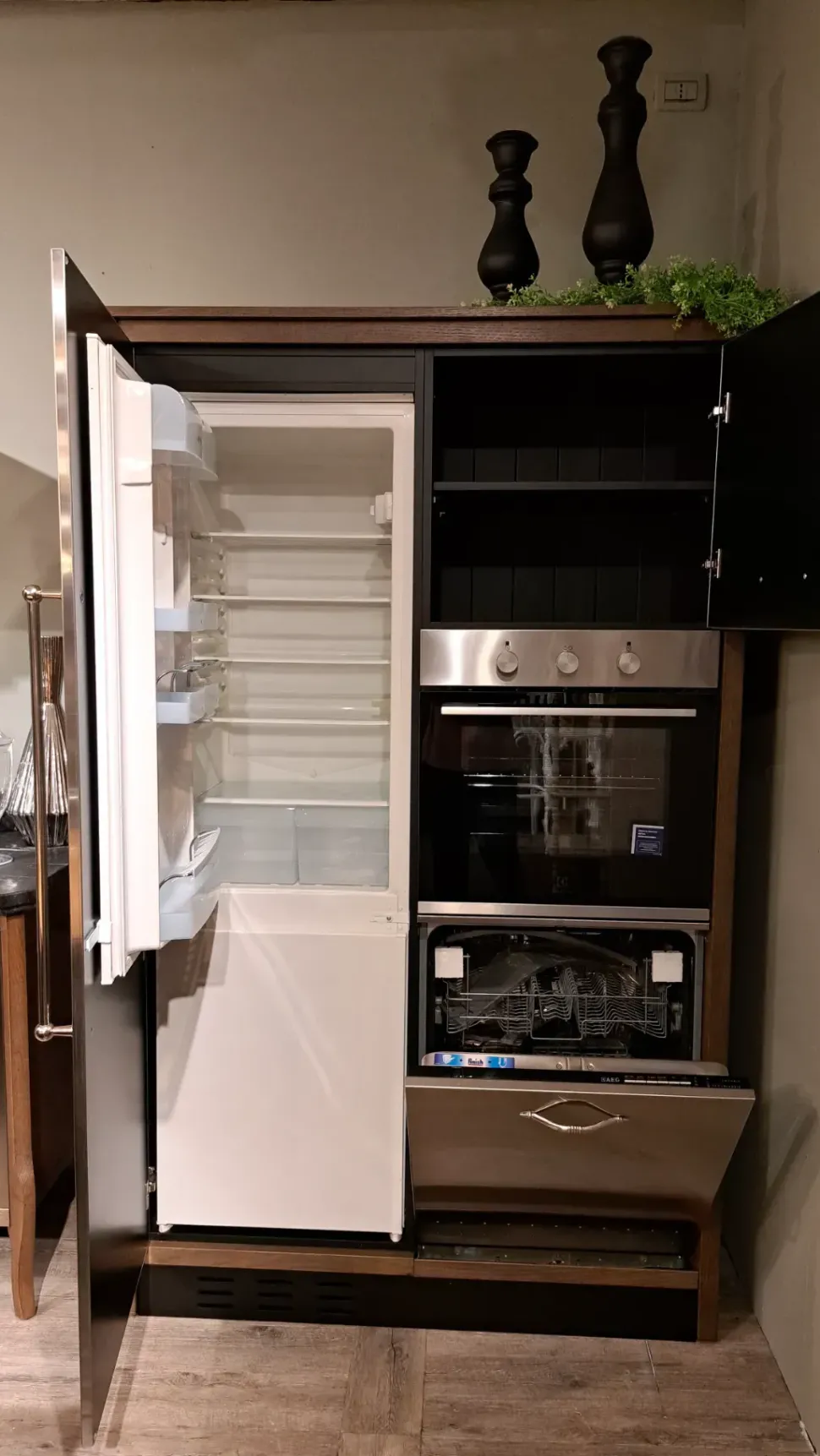 Cucina a PREZZI OUTLET in legno Marchi cucine -58%