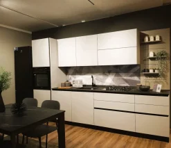 Cucina a PREZZI OUTLET in laccato opaco Febal -50%
