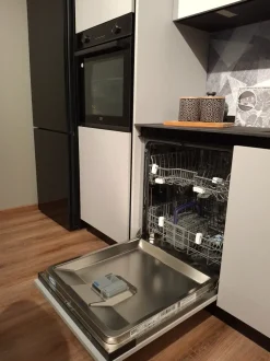 Cucina a PREZZI OUTLET in laccato opaco Febal -50%