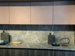 Cucina a PREZZI OUTLET in laminato materico Arrex -30%