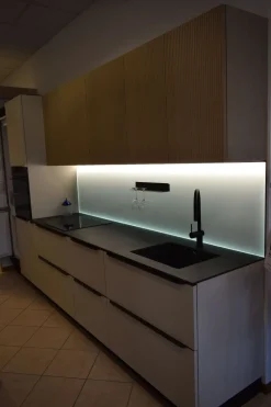 Cucina a PREZZI OUTLET in laccata opaco Arredo3 -50%