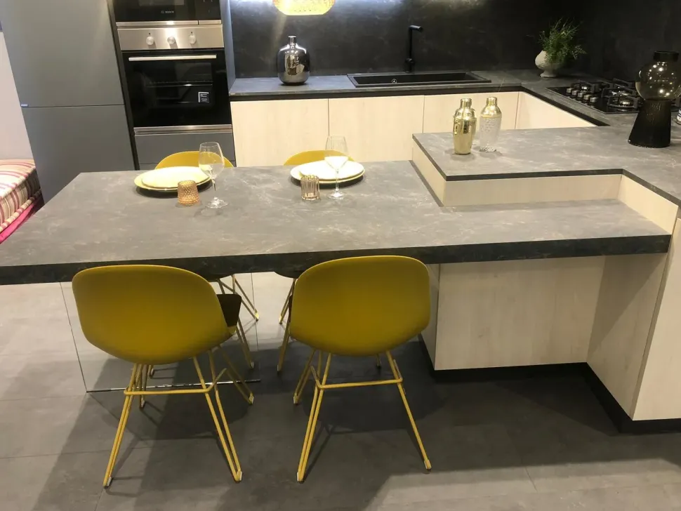 Cucina a prezzo ribassato ad angolo moderna Liberamente Scavolini