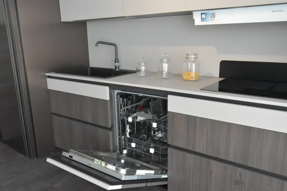 Cucina a prezzo ribassato ad angolo moderna Metropolis Stosa