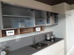 Cucina a prezzo ribassato con penisola design One 80 Ernestomeda