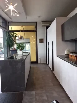 Cucina a prezzo ribassato ad isola design Segni up - irori Zampieri cucine