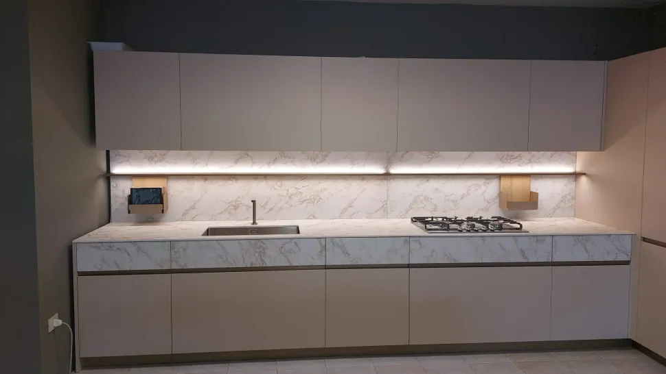 Cucina a prezzo ribassato ad angolo design Maxima 2.2 Cesar