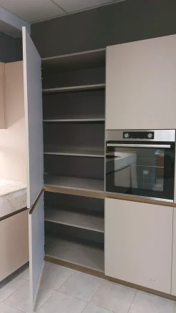 Cucina a prezzo ribassato ad angolo design Maxima 2.2 Cesar