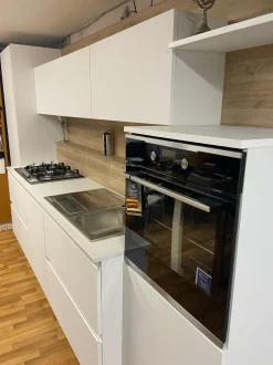 Cucina a prezzo ribassato lineare moderna Lisa Essebi