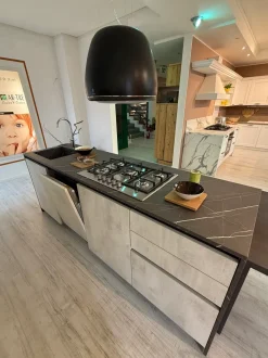 Cucina a prezzo scontato con isola moderna Cucina flay evo  Ar-tre