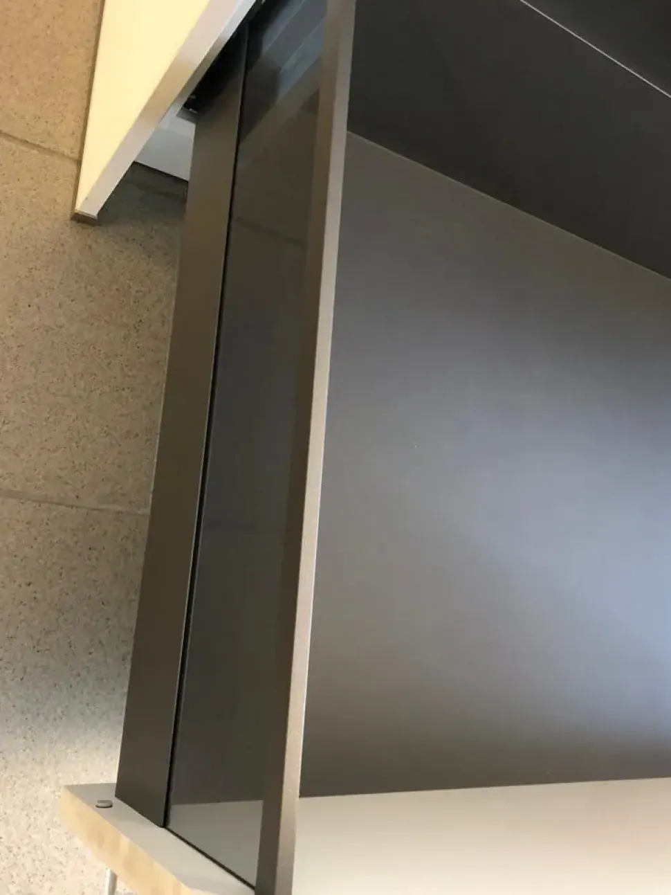 Cucina a prezzo scontato ad isola moderna White Haecker cucine