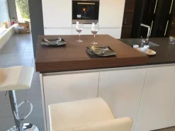 Cucina a prezzo scontato ad isola moderna White Haecker cucine