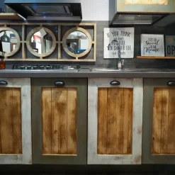 Cucina a prezzo scontato lineare provenzale Cucina nordic vintage style in legno Nuovi mondi collection