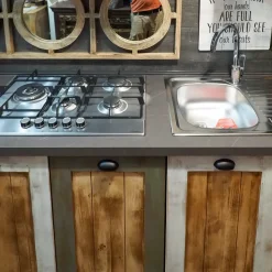 Cucina a prezzo scontato lineare provenzale Cucina nordic vintage style in legno Nuovi mondi collection