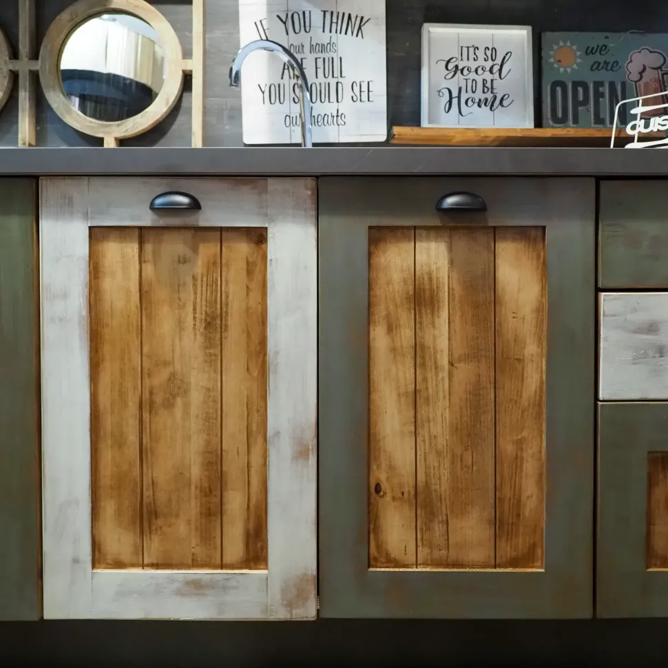 Cucina a prezzo scontato lineare provenzale Cucina nordic vintage style in legno Nuovi mondi collection