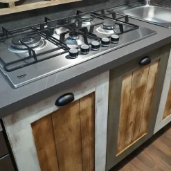 Cucina a prezzo scontato lineare provenzale Cucina nordic vintage style in legno Nuovi mondi collection