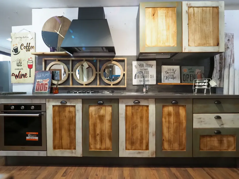 Cucina a prezzo scontato lineare provenzale Cucina nordic vintage style in legno Nuovi mondi collection