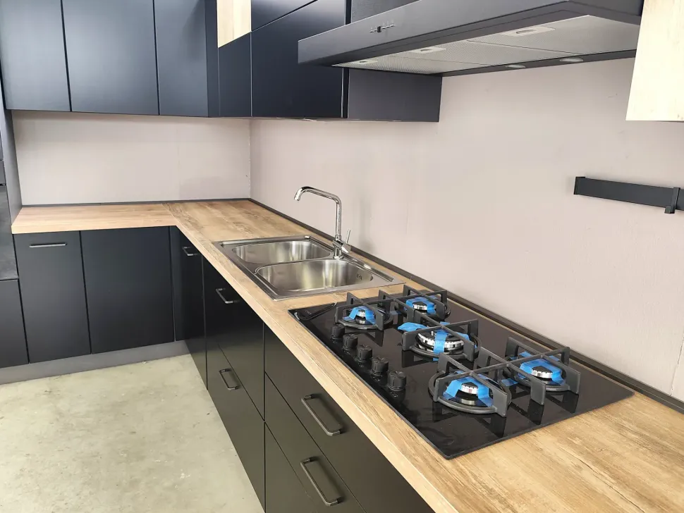 CUCINA ad angolo Ar-due Laccato nero SCONTATA 65%