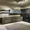 Cucina ad angolo Cesar con ribasso vantaggioso. Intarsiata con stile.