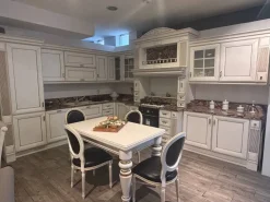 Cucina ad angolo in laccata a prezzo ribassato 50%