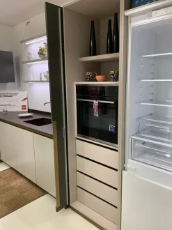 Cucina ad angolo in laccata opaco a prezzo ribassato 28%