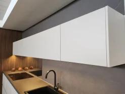 Cucina ad angolo in laccato opaco modello Crono7 ad un prezzo riservato