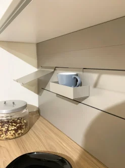 Cucina ad angolo in laccata opaco rovere chiaro Pura a prezzo scontato