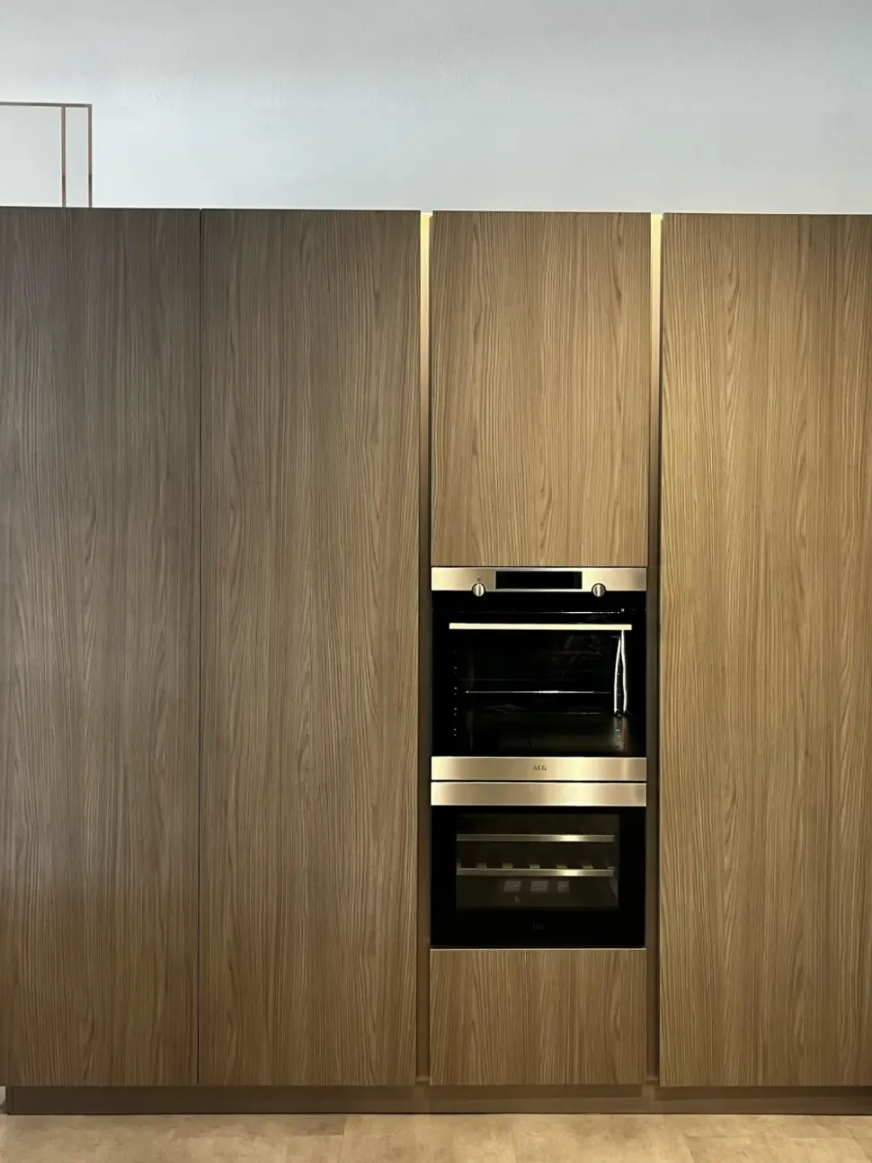 Cucina ad angolo in laminato opaco a prezzo scontato 40%