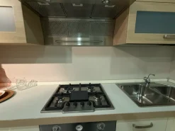 Cucina ad angolo in laminato materico rovere chiaro Papavero a prezzo ribassato