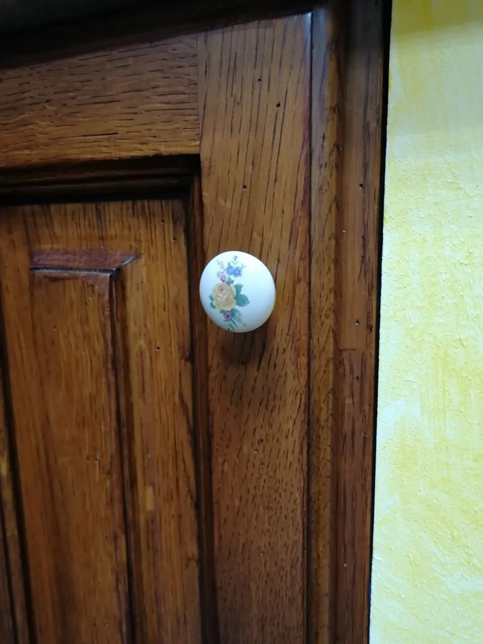 Cucina ad angolo in legno rovere moro Prezzemolo a prezzo ribassato