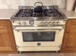 Cucina ad angolo in legno rovere chiaro Rovere a prezzo ribassato