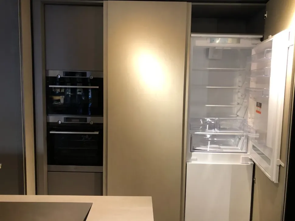 Cucina ad angolo in melaminico a prezzo scontato 50%