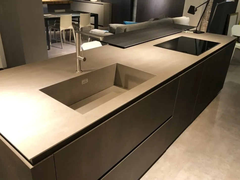 Cucina ad angolo in melaminico a prezzo scontato 50%