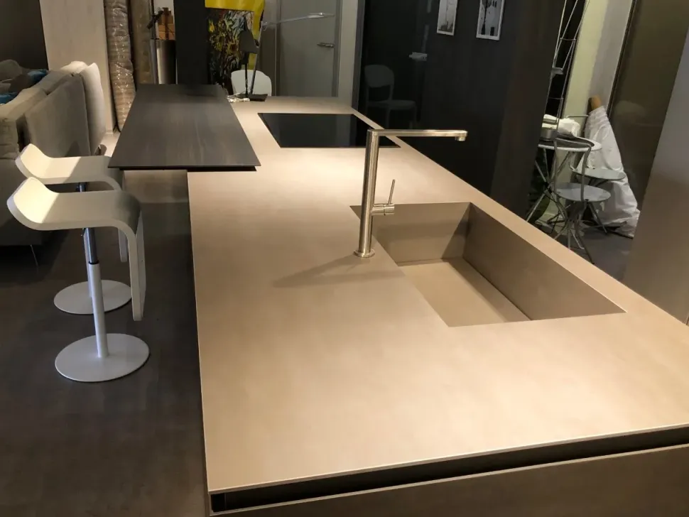 Cucina ad angolo in melaminico a prezzo scontato 50%