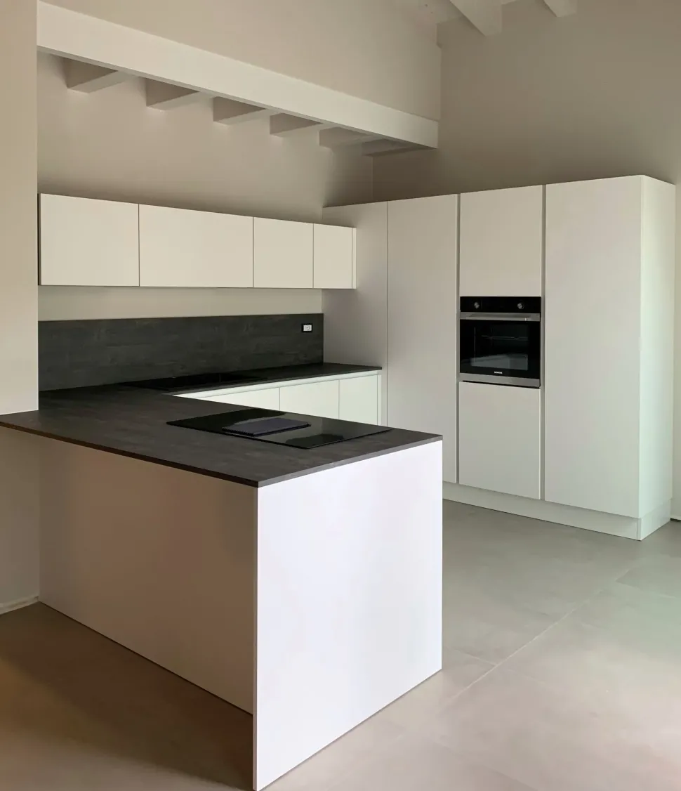 Cucina ad angolo Ingrosso cucine moderne icm21 Primopiano cucine con uno sconto vantaggioso