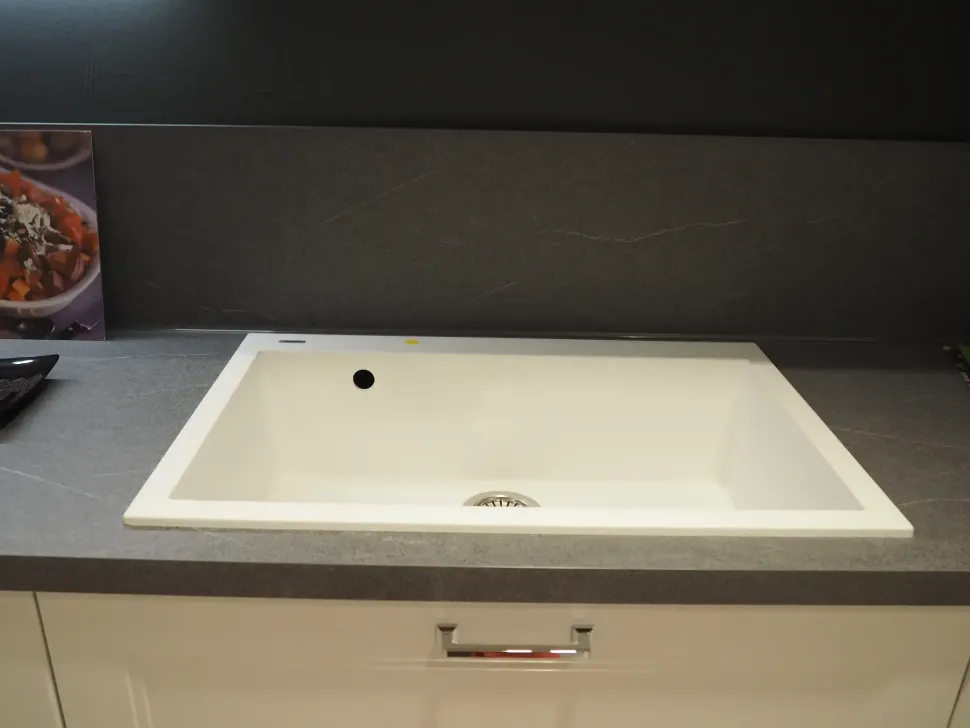 Cucina ad isola classica bianca Scavolini Cucina colony