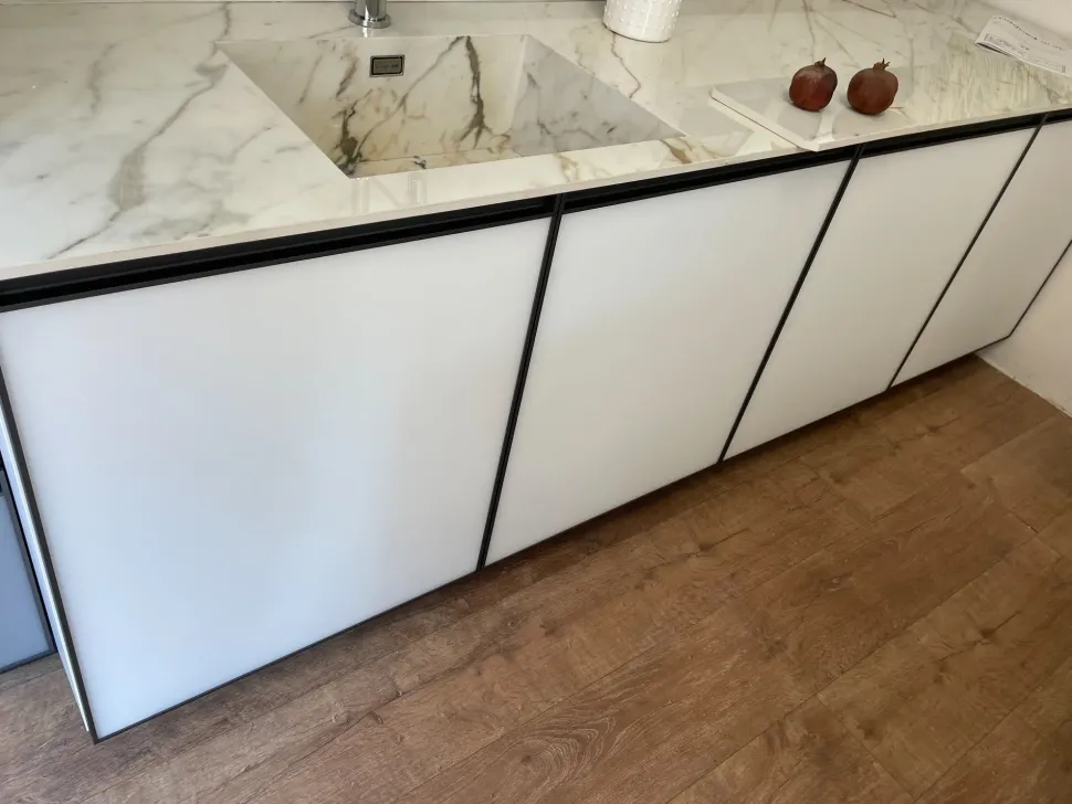 Cucina ad isola design bianca Arredo3 Agin