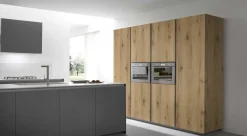 Cucina ad isola in laccata opaco a prezzo scontato 36%